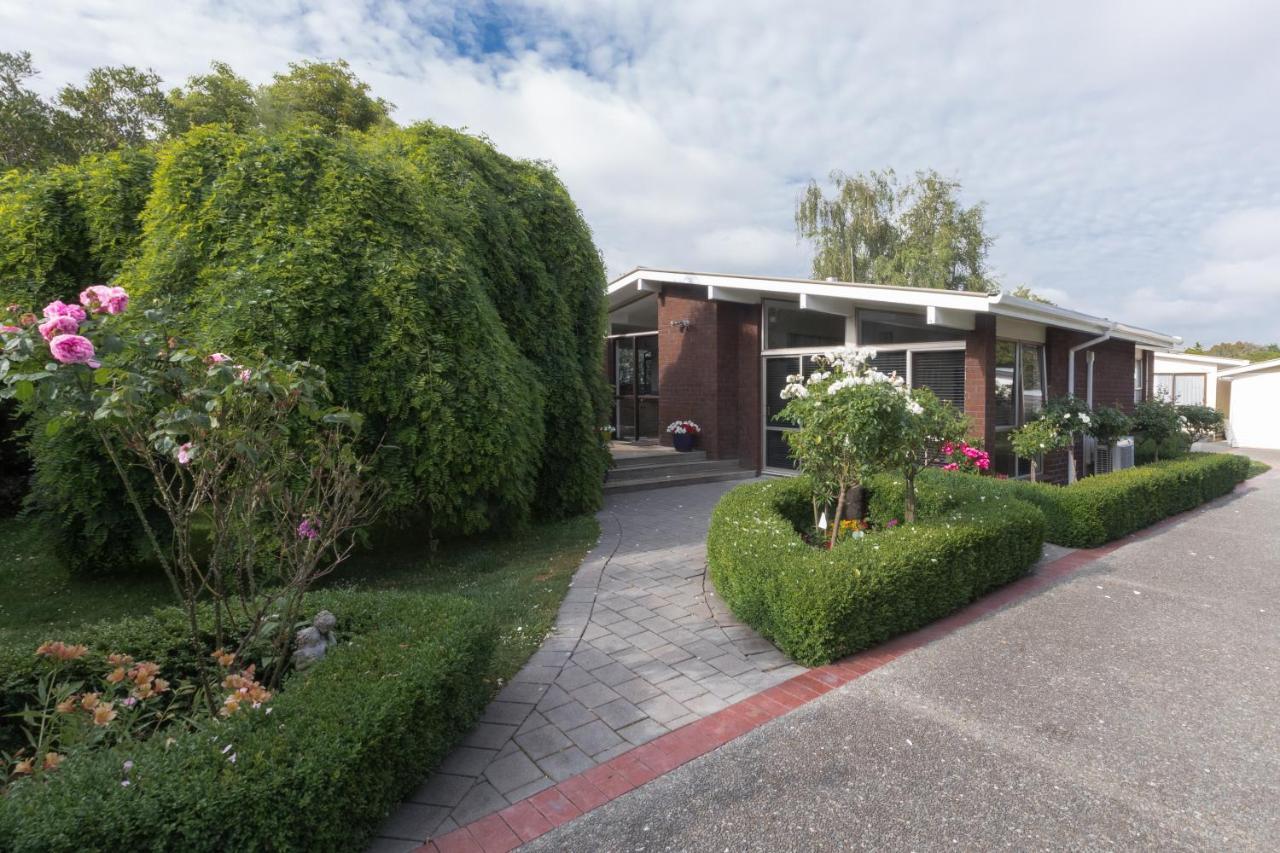 Quiet Boutique Generous Breakfast Hotel Palmerston North Exterior foto